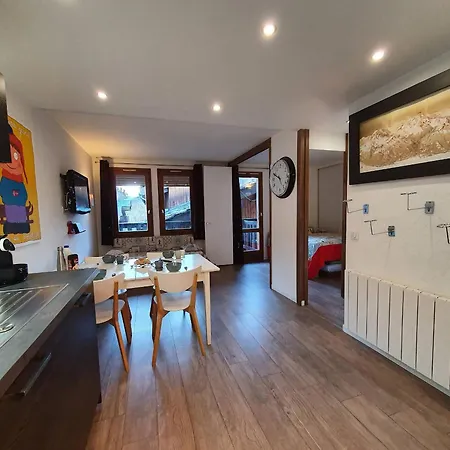 Familial 4 Pers Au Pied Des Pistes, Animaux Admis - Fr-1-353-41 La Plagne